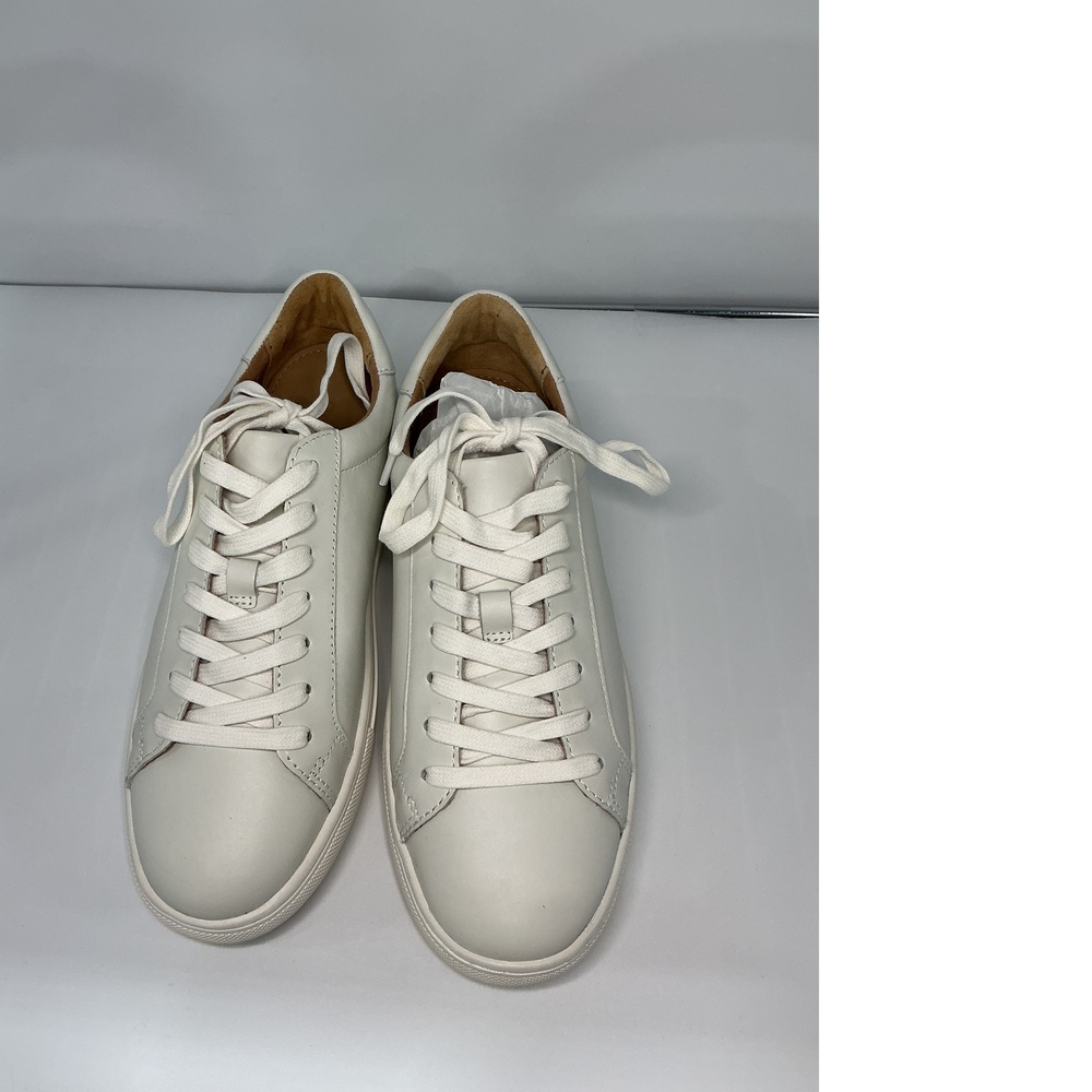 100% Leather Everyday Sneaker